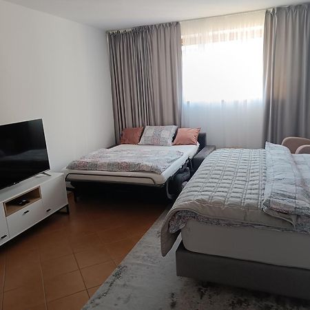 3 Bathrooms Apartman Mimi Liptovský Mikuláš Extérieur photo